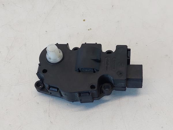 Motor del compuerta de la calefacción MERCEDES-BENZ Classe C (W204) Imagem-1