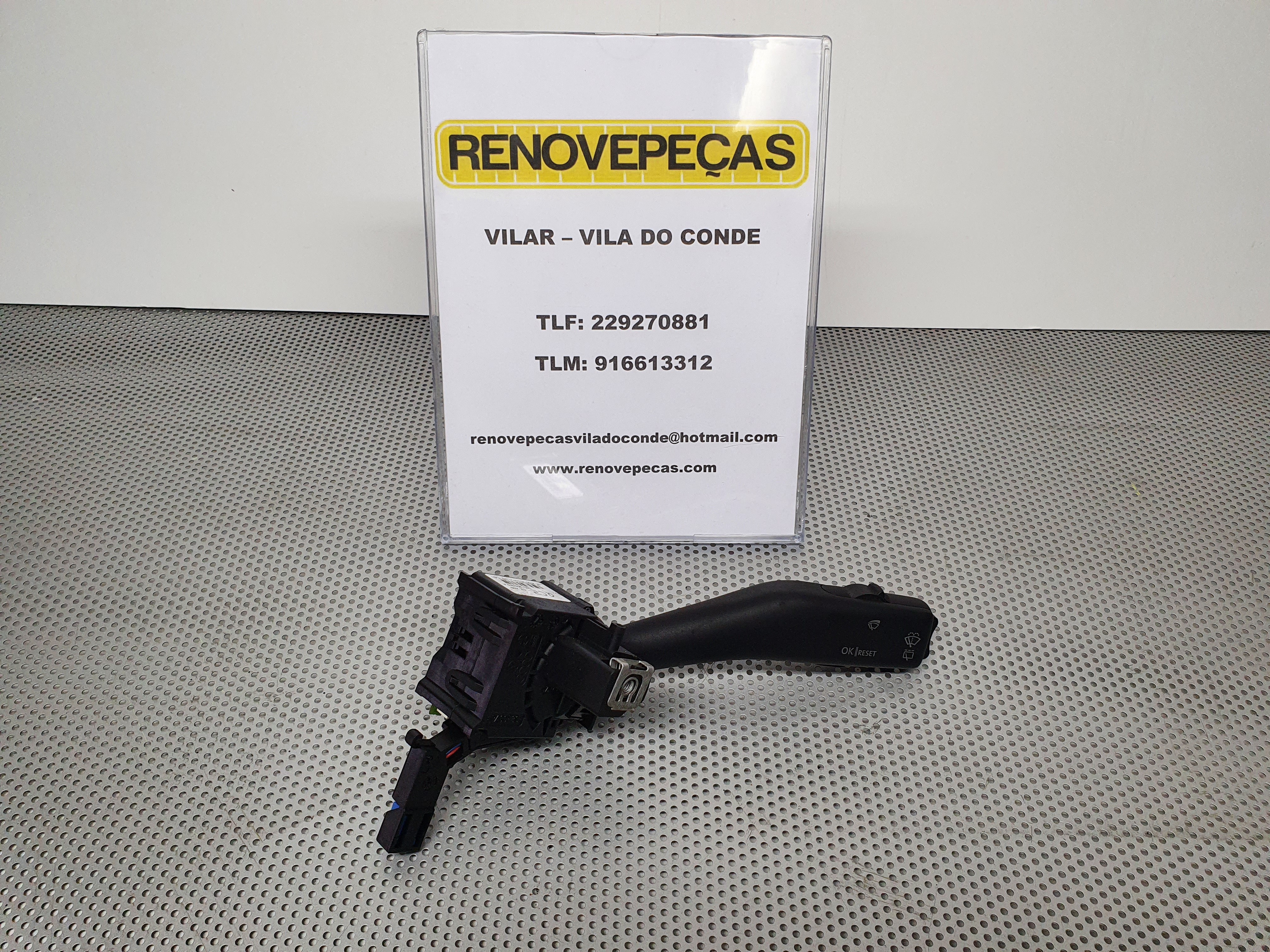 Conjunto / manetes de luzes e limpa vidros AUDI A3 (8P1)