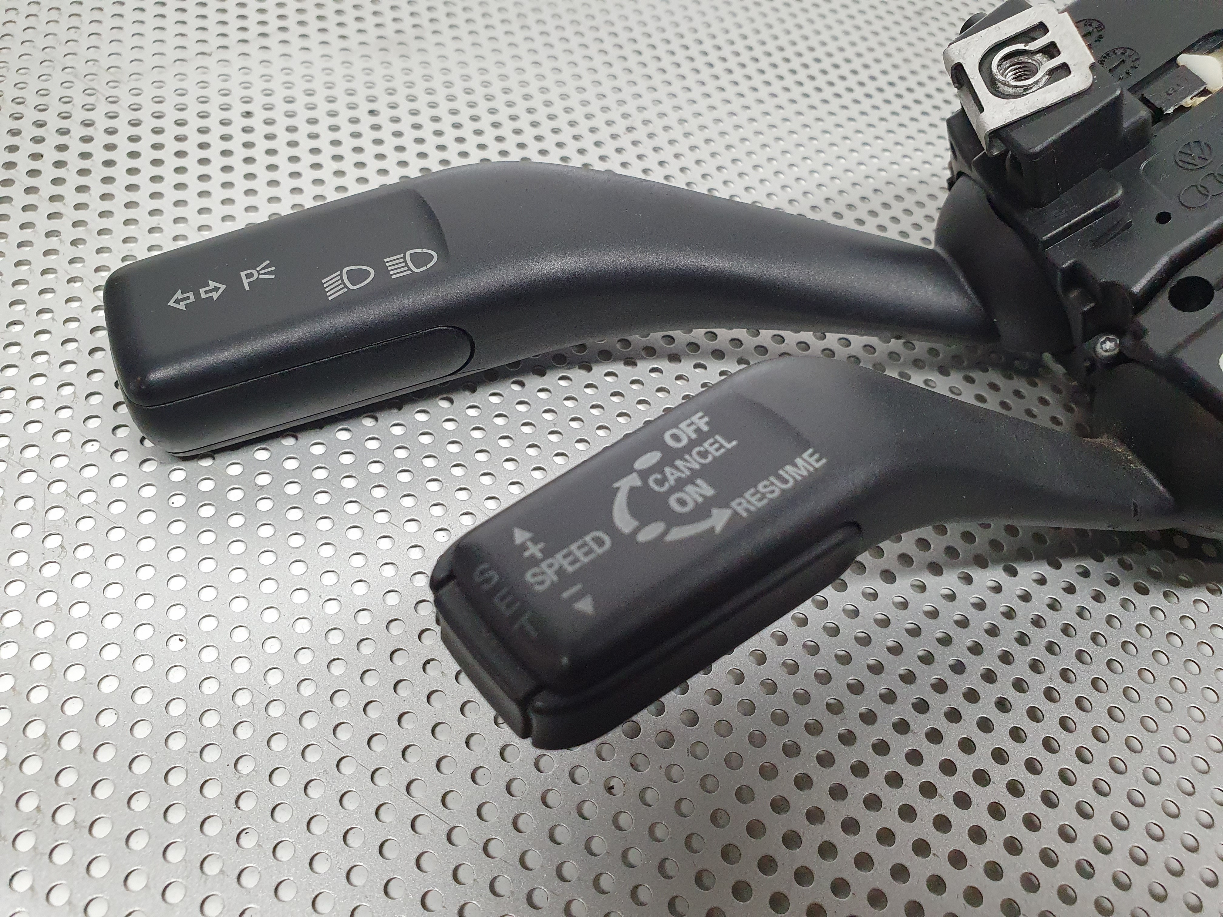 Conjunto / manetes de luzes e limpa vidros AUDI A3 (8P1) Imagem-1