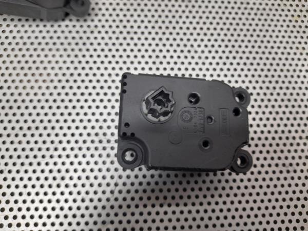 Motor del compuerta de la calefacción PEUGEOT 407 SW (6E_) Imagem-2