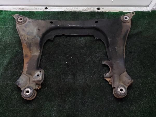 Subchasis delantero VOLKSWAGEN Passat Variant (3B5) Imagem-1