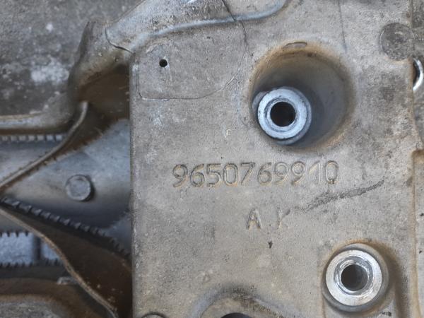 Subchasis delantero PEUGEOT 407 SW (6E_) Imagem-5