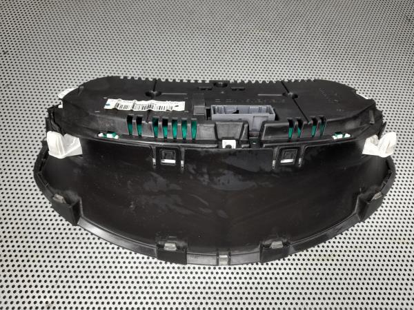 Quadrante / painel de instrumentos SUZUKI Swift III (MZ, EZ) Imagem-1 Quadrante / painel de instrumentos SUZUKI Swift III (MZ, EZ) Imagem-1