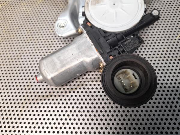 Elevador vidros frente direito TOYOTA Prius Hatchback (_W2_) Imagem-3