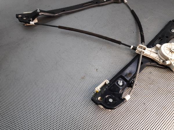 Elevador vidros frente direito BMW 1 (E87) Imagem-3