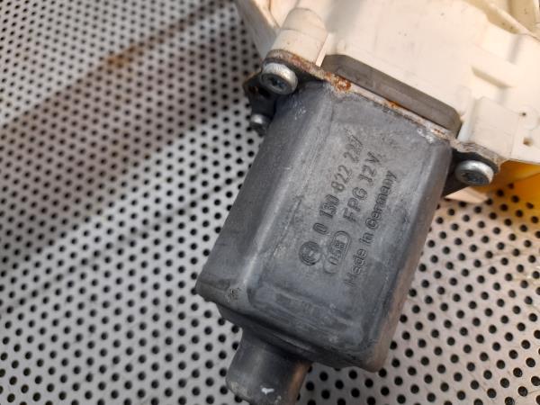 Elevador vidros frente direito BMW 1 (E87) Imagem-5