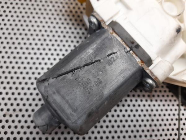 Elevador vidros frente direito BMW 1 (E87) Imagem-6