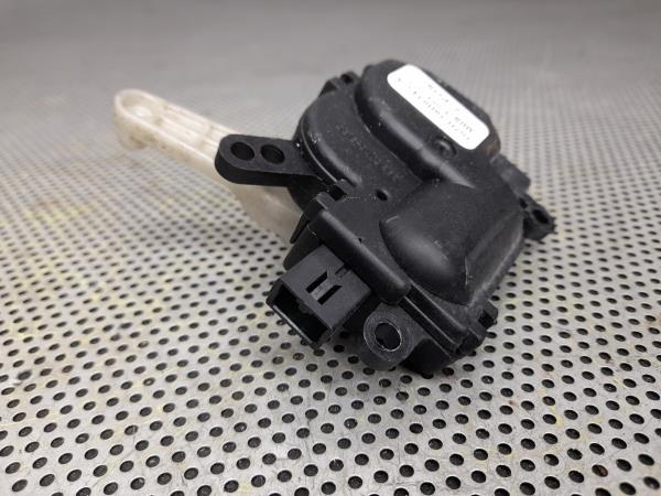 Motor del compuerta de la calefacción FORD Fiesta VI (CB1, CCN) Imagem-1