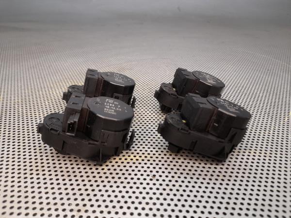 Motor del compuerta de la calefacción BMW X3 (E83) Imagem-1