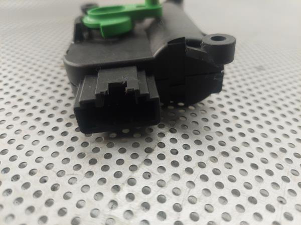 Motor del compuerta de la calefacción AUDI A4 Avant (8E5, B6) Imagem-3