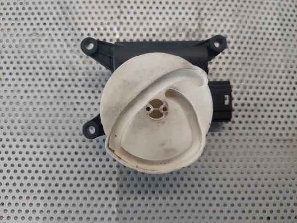 Motor del compuerta de la calefacción AUDI A4 (8E2, B6) Imagem-2