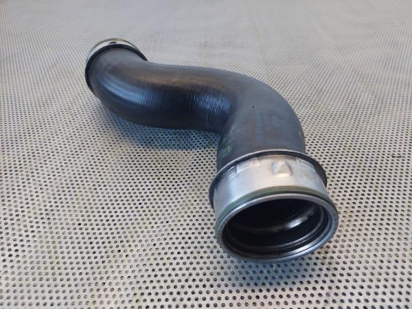 Tubo do intercooler AUDI A3 (8P1) Imagem-2