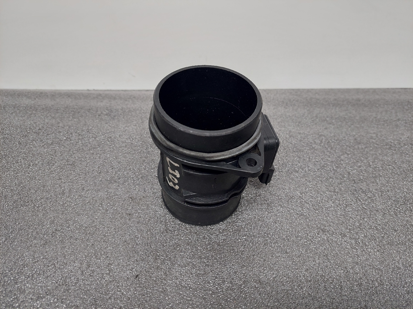 Medidor massa de ar / MAF RENAULT Clio III (BR0/1, CR0/1) Imagem-1