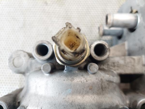 Cubierta / carcasa del filtro de aceite FORD Mondeo III (B5Y) Imagem-4