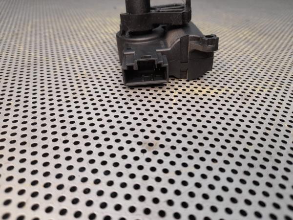 Motor del compuerta de la calefacción ALFA ROMEO Mito (955_) Imagem-3