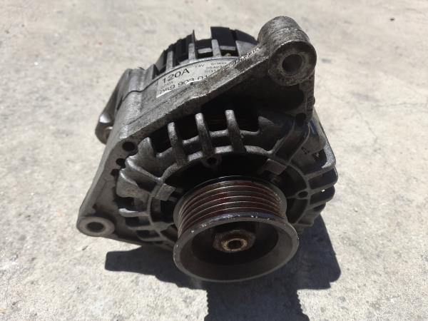 Alternador VOLKSWAGEN Passat Variant (3B5) Imagem-1