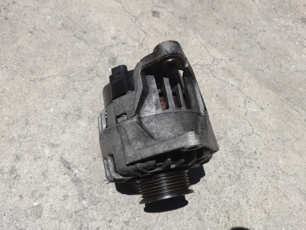 Alternador VOLKSWAGEN Passat Variant (3B5) Imagem-2