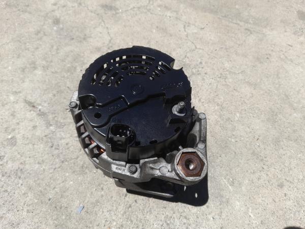 Alternador VOLKSWAGEN Passat Variant (3B5) Imagem-3