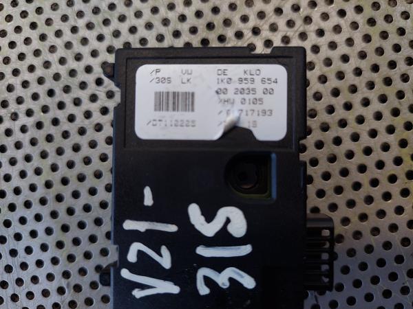 Sensor ângulo direção AUDI A3 Sportback (8PA) Imagem-3 Sensor ângulo direção AUDI A3 Sportback (8PA) Imagem-3