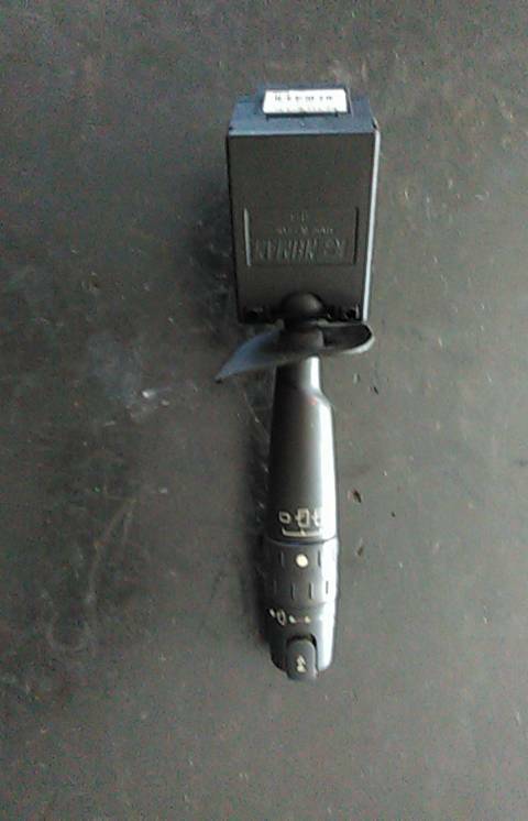 Conjunto / manetes de luzes e limpa vidros CITROËN Xsara Picasso (N68)