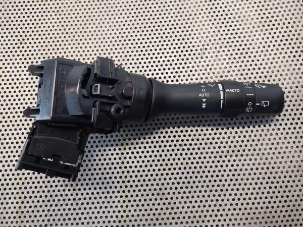 Conjunto / manetes de luzes e limpa vidros TOYOTA Yaris (_P15_) Imagem-1