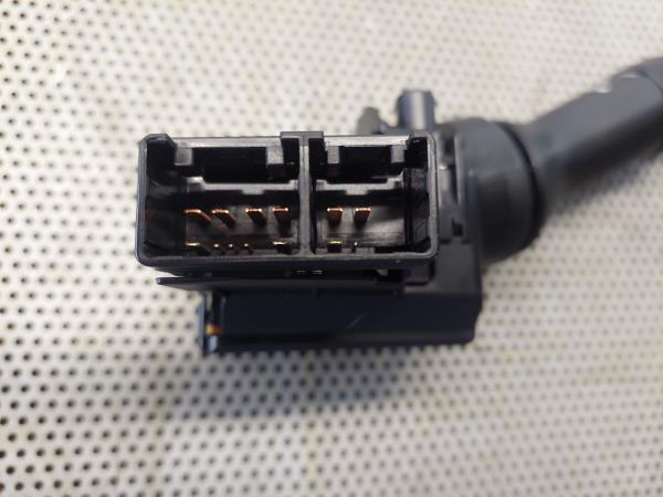 Conjunto / manetes de luzes e limpa vidros TOYOTA Yaris (_P15_) Imagem-2