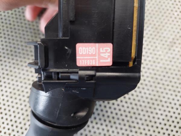 Conjunto / manetes de luzes e limpa vidros TOYOTA Yaris (_P15_) Imagem-3