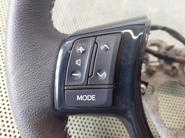 Volante de dirección TOYOTA Yaris (_P15_) Imagem-3