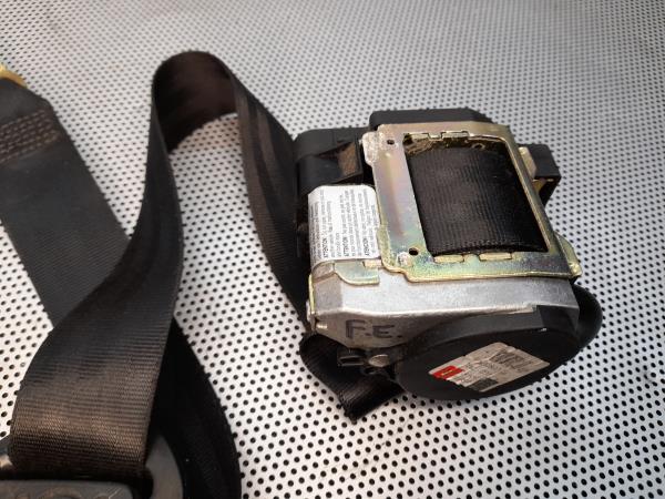 Cinturón delantero izquierdo VOLKSWAGEN Passat Variant (3B6) Imagem-2