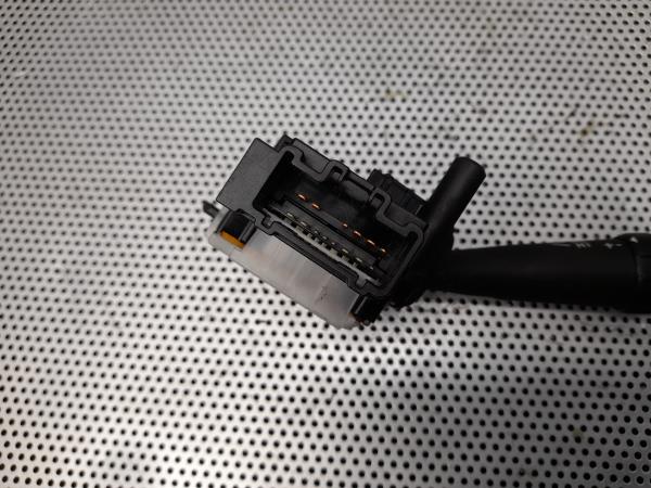 Conjunto / manetes de luzes e limpa vidros TOYOTA Avensis Liftback (_T25_) Imagem-2