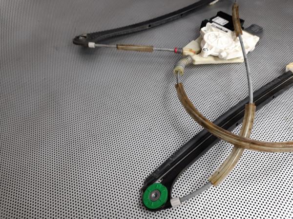 Elevador vidros frente direito AUDI A3 (8P1) Imagem-2