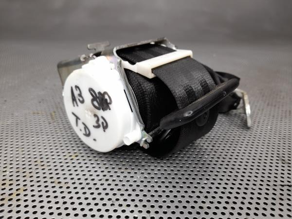 Right rear seatbelt AUDI A3 (8P1) Imagem-1
