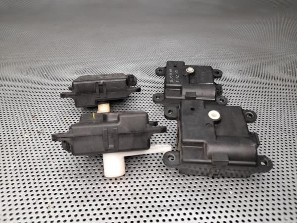 Motor del compuerta de la calefacción NISSAN Qashqai/Qashqai+2 I (J10, JJ10) Imagem-1