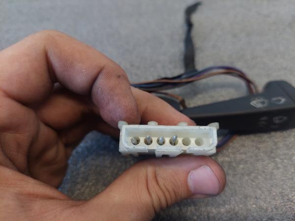 Conjunto / manetes de luzes e limpa vidros BMW 3 (E30) Imagem-2