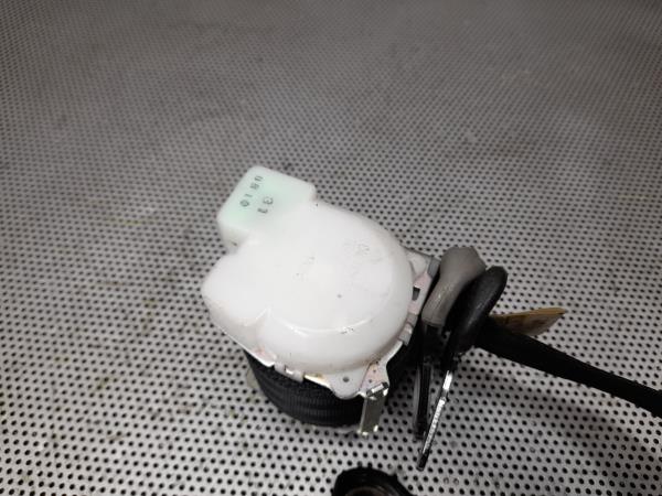 Left rear seatbelt TOYOTA Yaris (_P9_) Imagem-3