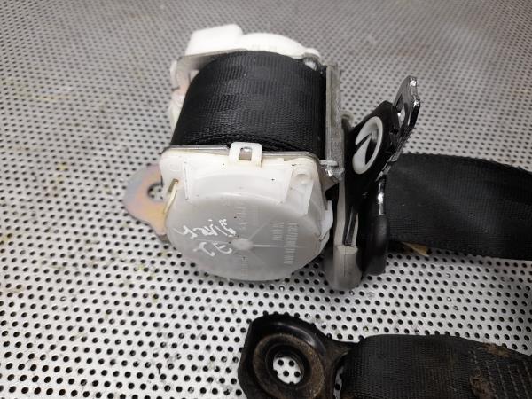 Left rear seatbelt TOYOTA Yaris (_P9_) Imagem-4