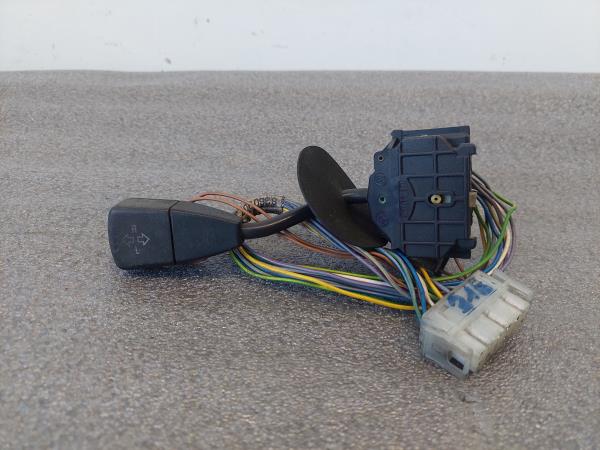 Conjunto / manetes de luzes e limpa vidros BMW 3 (E30)