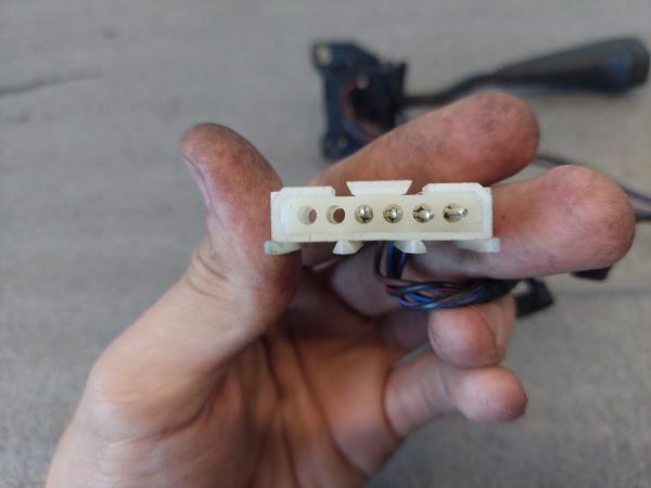 Conjunto / manetes de luzes e limpa vidros BMW 3 (E30) Imagem-1