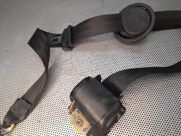Right rear seatbelt AUDI A4 (8D2, B5) Imagem-8