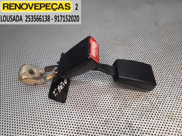 Hebilla de cinturón trasero izquierdo AUDI A4 (8D2, B5)