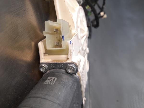 Elevador vidros frente direito MERCEDES-BENZ Classe C (W204) Imagem-4