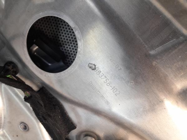 Elevador vidros frente direito MERCEDES-BENZ Classe C (W204) Imagem-7