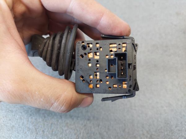 Conjunto / manetes de luzes e limpa vidros OPEL Corsa C Imagem-2