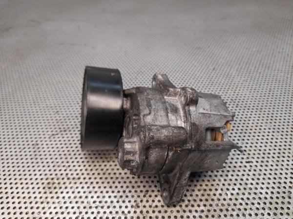 Tensor / esticador correia alternador MERCEDES-BENZ Classe C (W204) Imagem-1 Tensor / esticador correia alternador MERCEDES-BENZ Classe C (W204) Imagem-1
