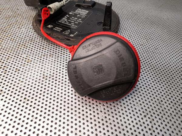 Tampa depósito combustível OPEL Corsa D Imagem-3