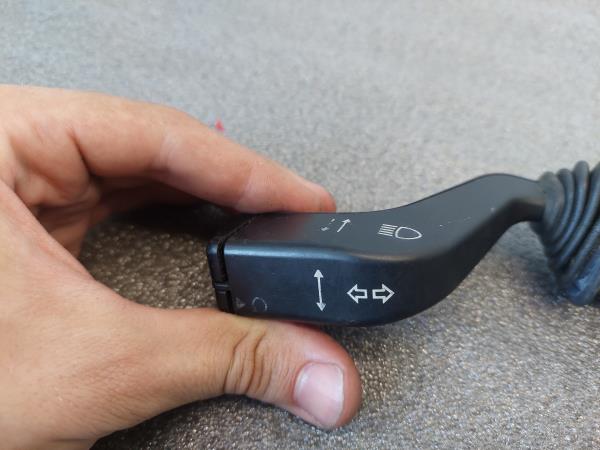 Conjunto / manetes de luzes e limpa vidros OPEL Zafira A (F75_) Imagem-1