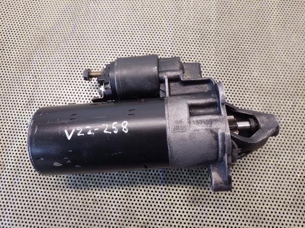 Motor de arranque VOLKSWAGEN Passat (3B2) Imagem-1