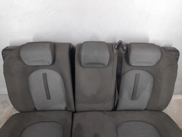 Conjunto de bancos FIAT Bravo II (198_) Imagem-5 Conjunto de bancos FIAT Bravo II (198_) Imagem-5