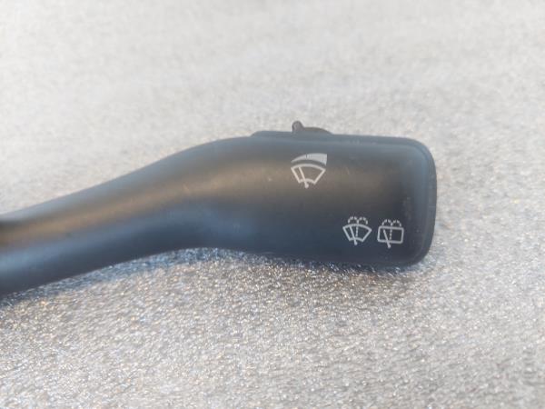 Conjunto / manetes de luzes e limpa vidros VOLKSWAGEN Golf IV (1J1) Imagem-1