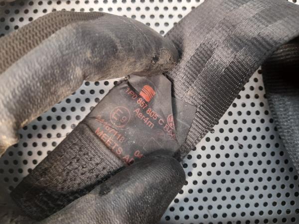 Left rear seatbelt SEAT Leon (1P1) Imagem-5